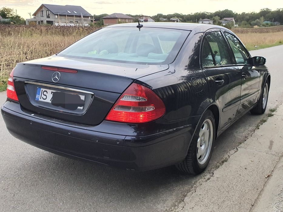 Mercedes W211 E200