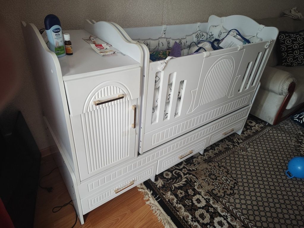 Детские кровать  продаю