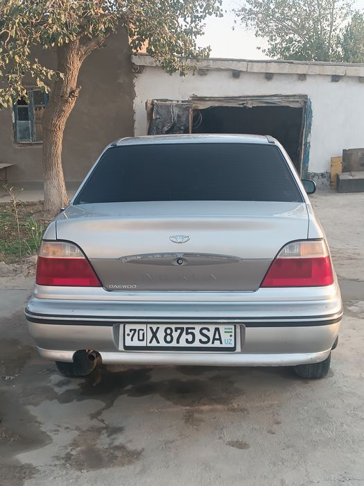 Moshina sotiladi narxini kelishsak buladi