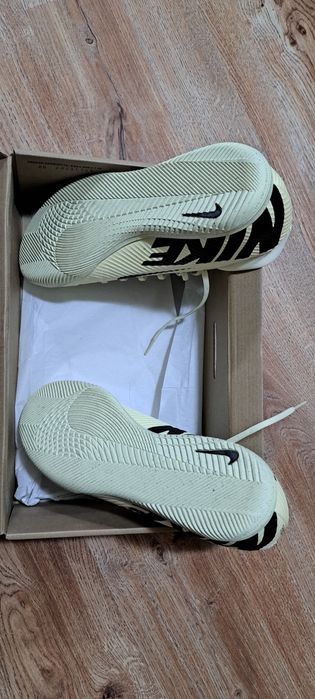 Футболни обувки Найк (nike) 43 номер