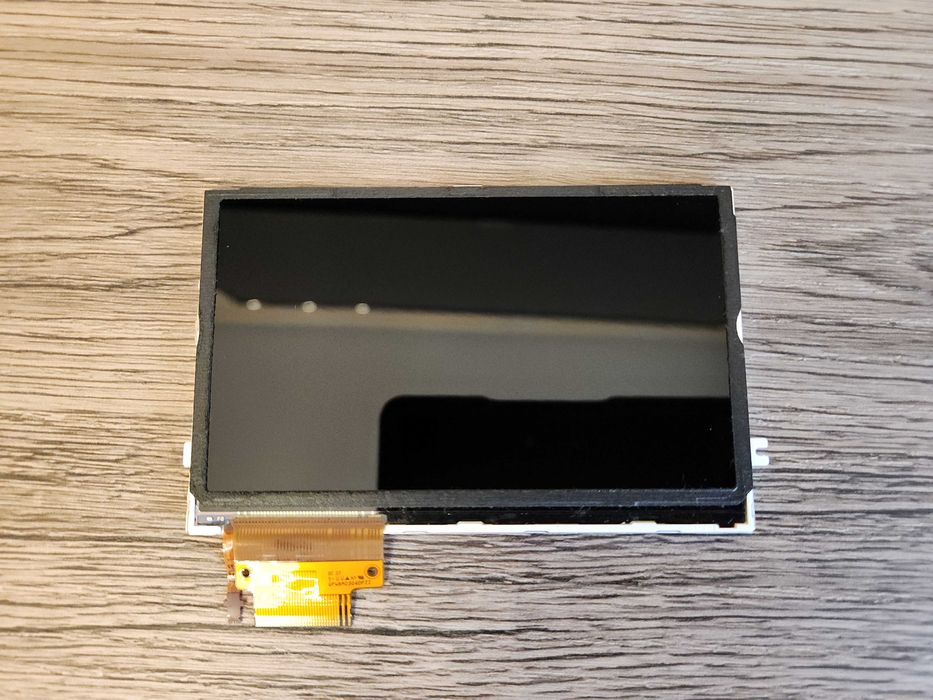 Ecran functional pentru Playstation Portabile (PSP) seria 2000