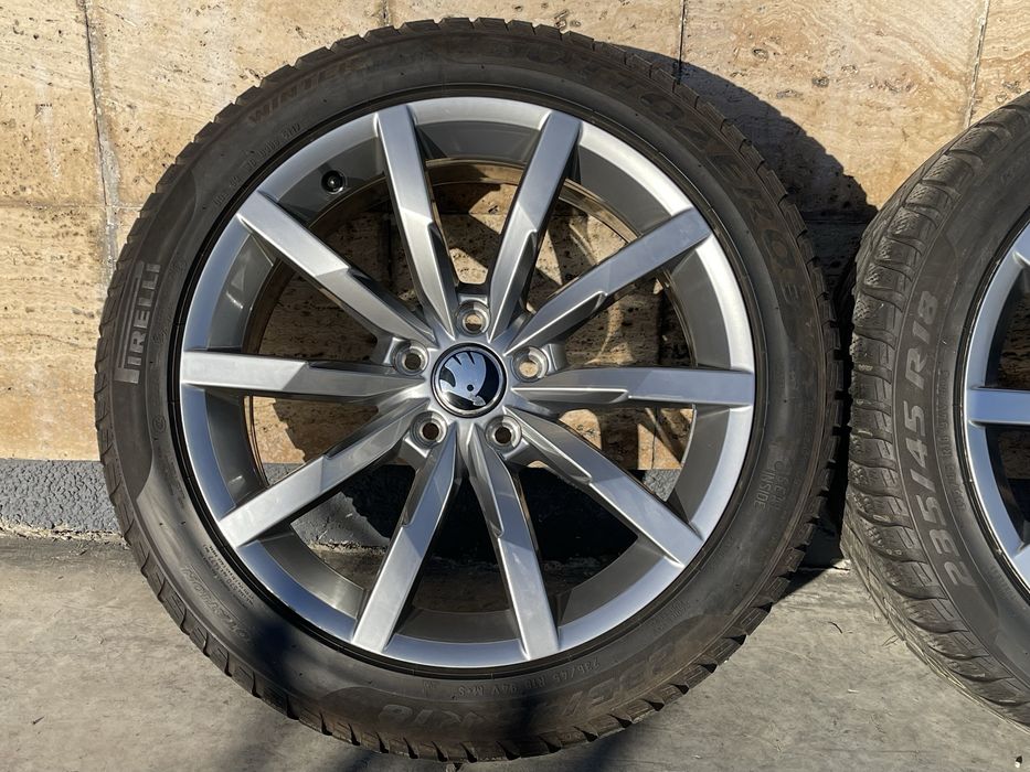 Jante 235 45 R18 Originale 5X112 VW Passat B8 Alltrack Skoda Superb 3