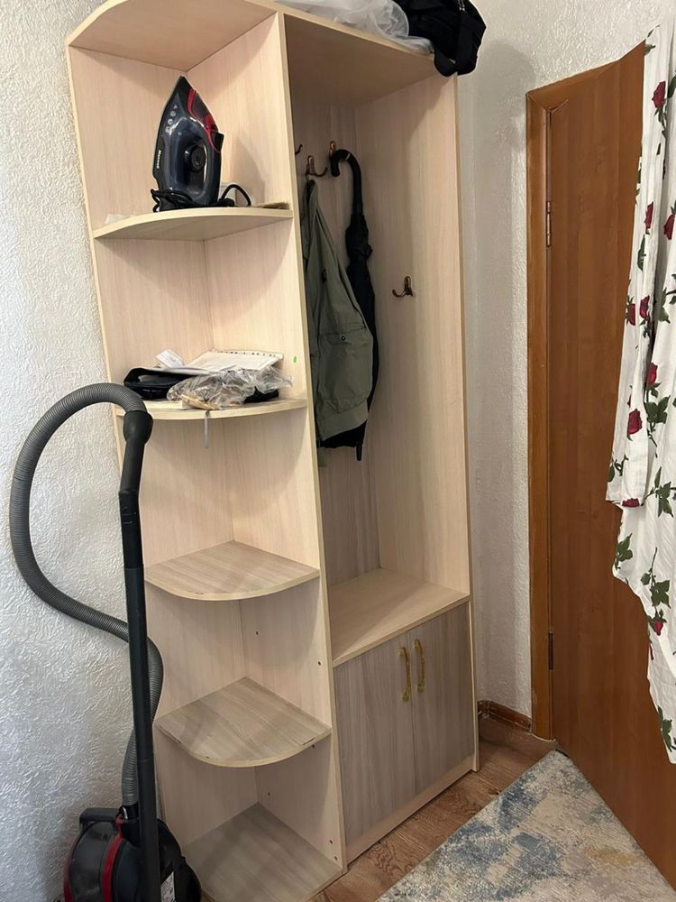 Прихожий шкаф бу