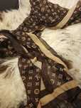 Vând eșarfă Louis Vuitton