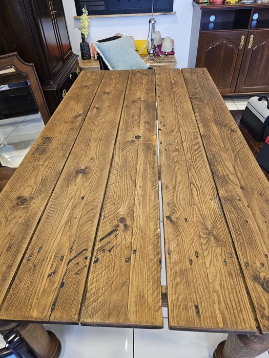 Рустик трапезна маса изработена от Дъб