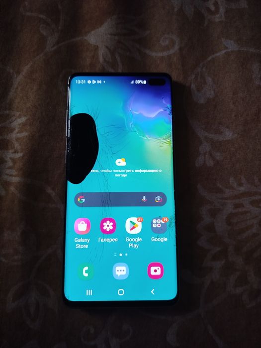 Продаю Samsung galaxy s10+