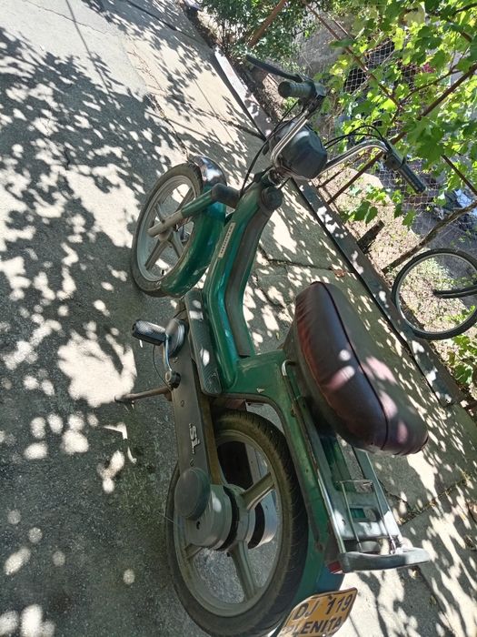 Se vinde motoretă piaggio SI
