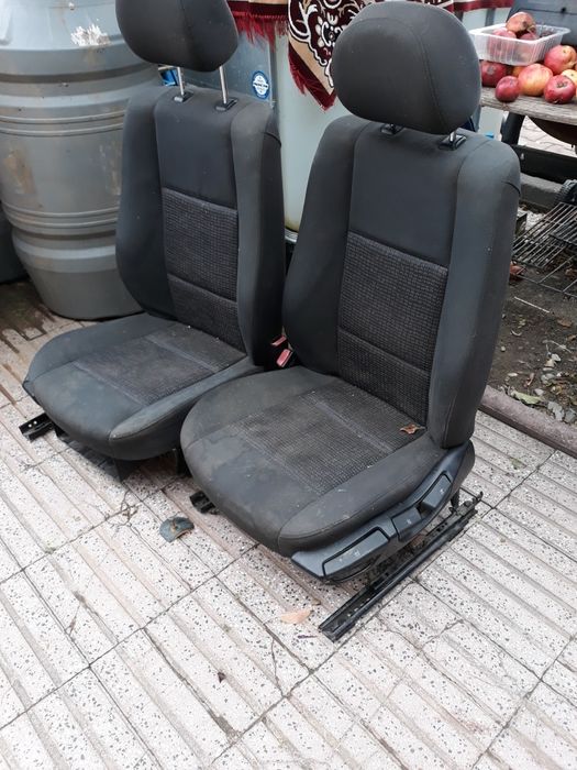 Scaune solide de BMV 320 preț.520 lei setul