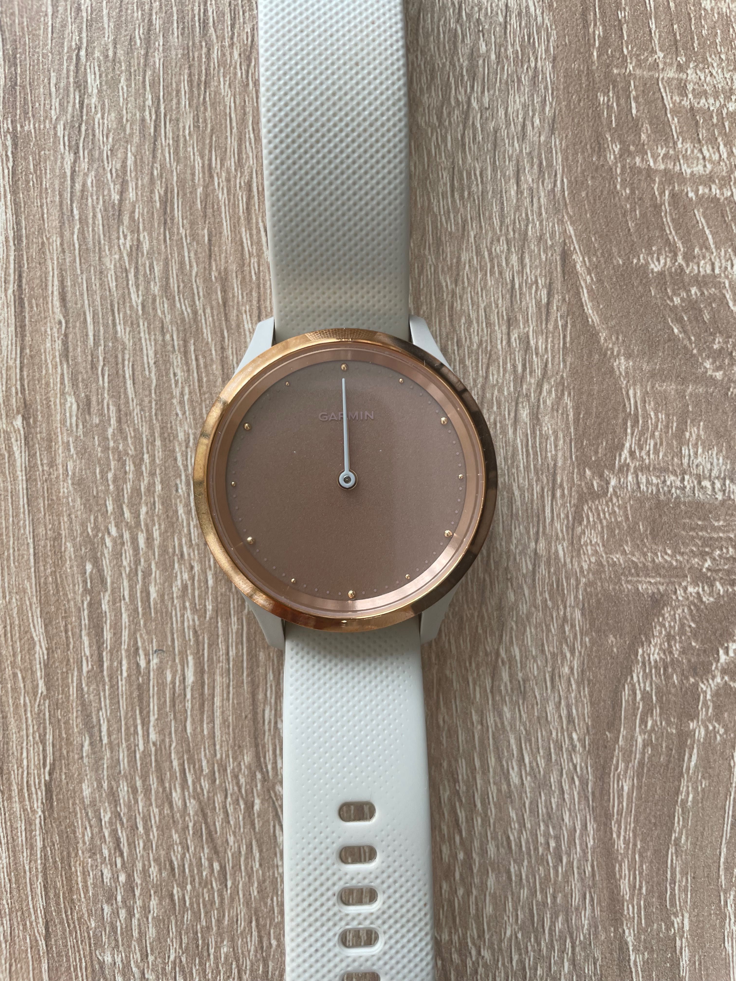 Дамски часовник Garmin Vivomove 3S