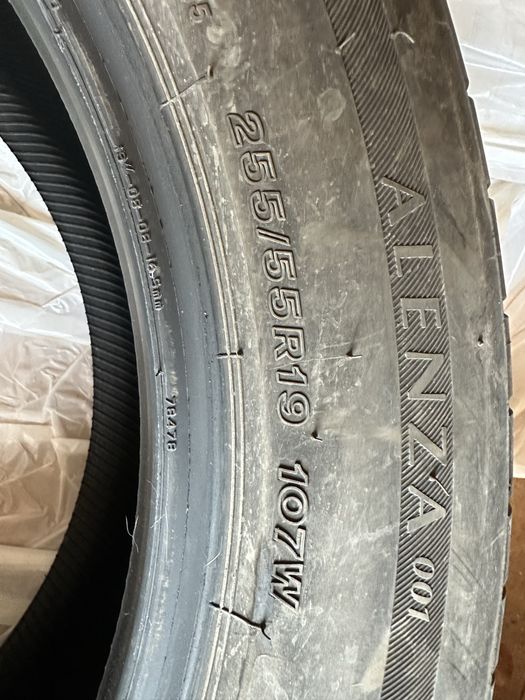 Vând 4 anvelope de vară 255/55 R19