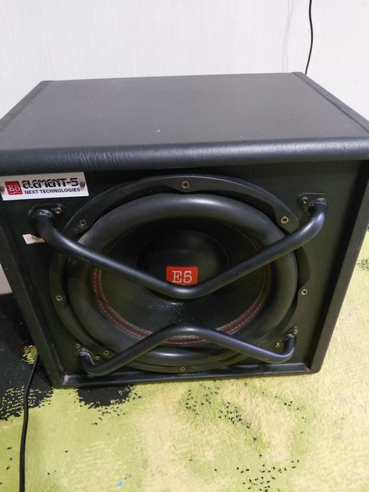 Продам сабуфер новый