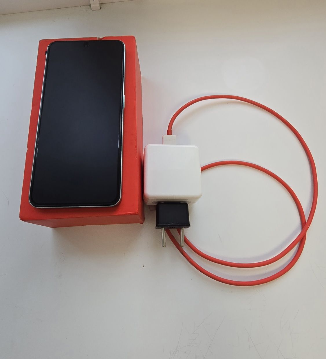ONE PLUS 10R топ