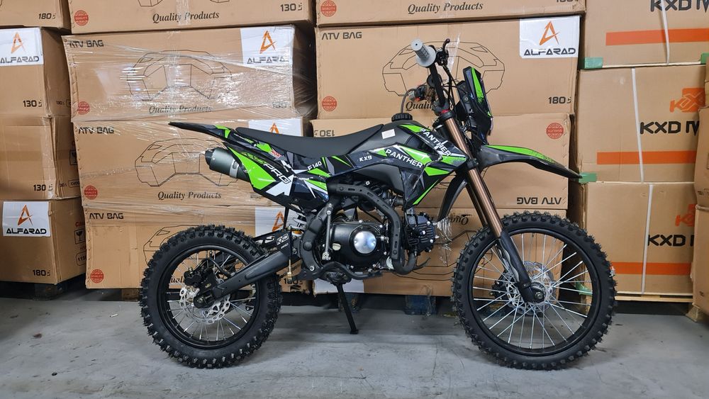 Cross Dirt Bike Enduro KXD Panther 140cc Mou adus din Germania