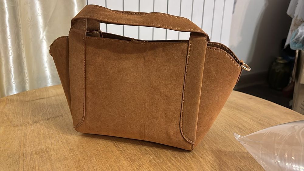 Продам женскую сумочку, новая за 3000 тенге