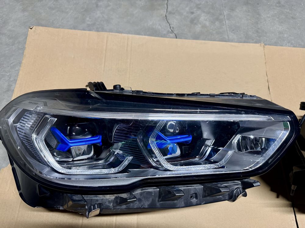 Vand set faruri Bmw X5/G05  X6/G06 laser