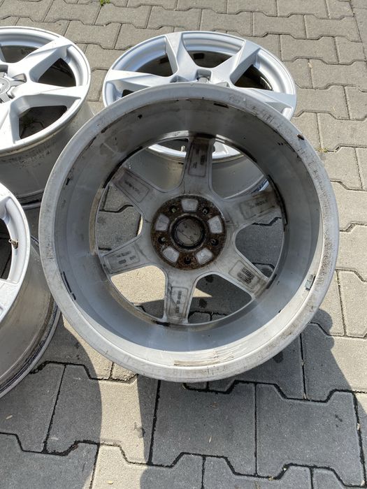 Jante origi 17 5 112 Audi A3 A4 A6 Q3 Q5 Wv Passat Touran Skoda Seat
