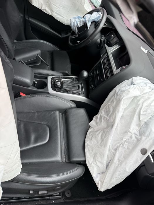 Vând Audi A4 B8 V6 3.0 2011