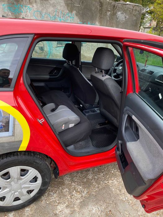 Vând Skoda FABIA 1.4 MPI 2012, înmatriculată, stare tehnică excelentă