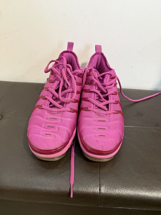 Vapormax розови размер 39