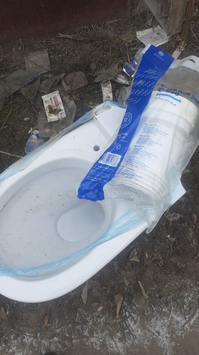 Продам унитаз новый без бачка