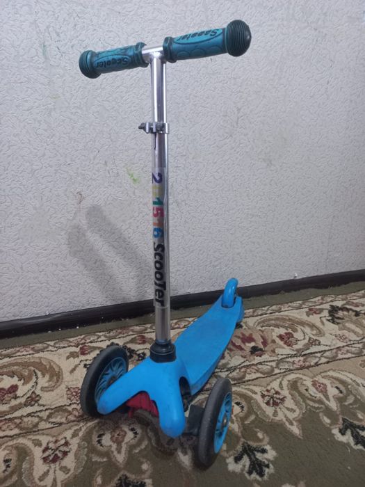 Продам детский самокат