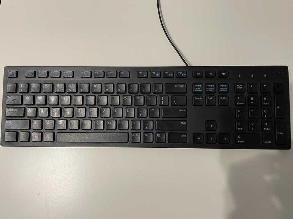 Tastatura multimedia Dell KB216, US international layout, Negru