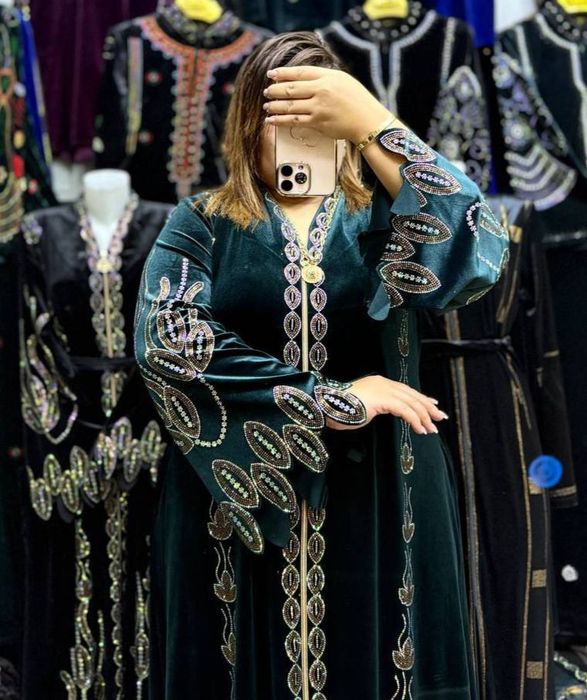 Миср Абая халати бирга Бир чиккан