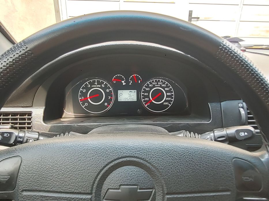 Chevrolet jentra chocco