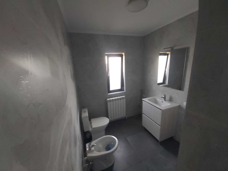 Vand sau închiriez casa construcție 2025