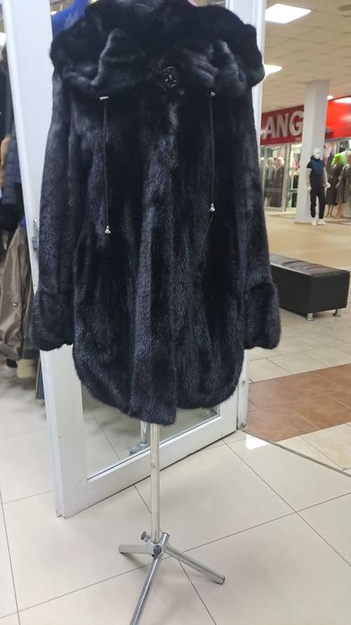 Продам норковую шубу
