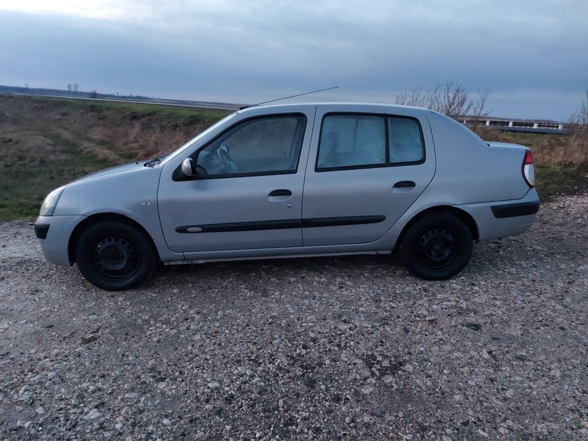 Vând Renault clio 1.4 benzină fiscal pe loc