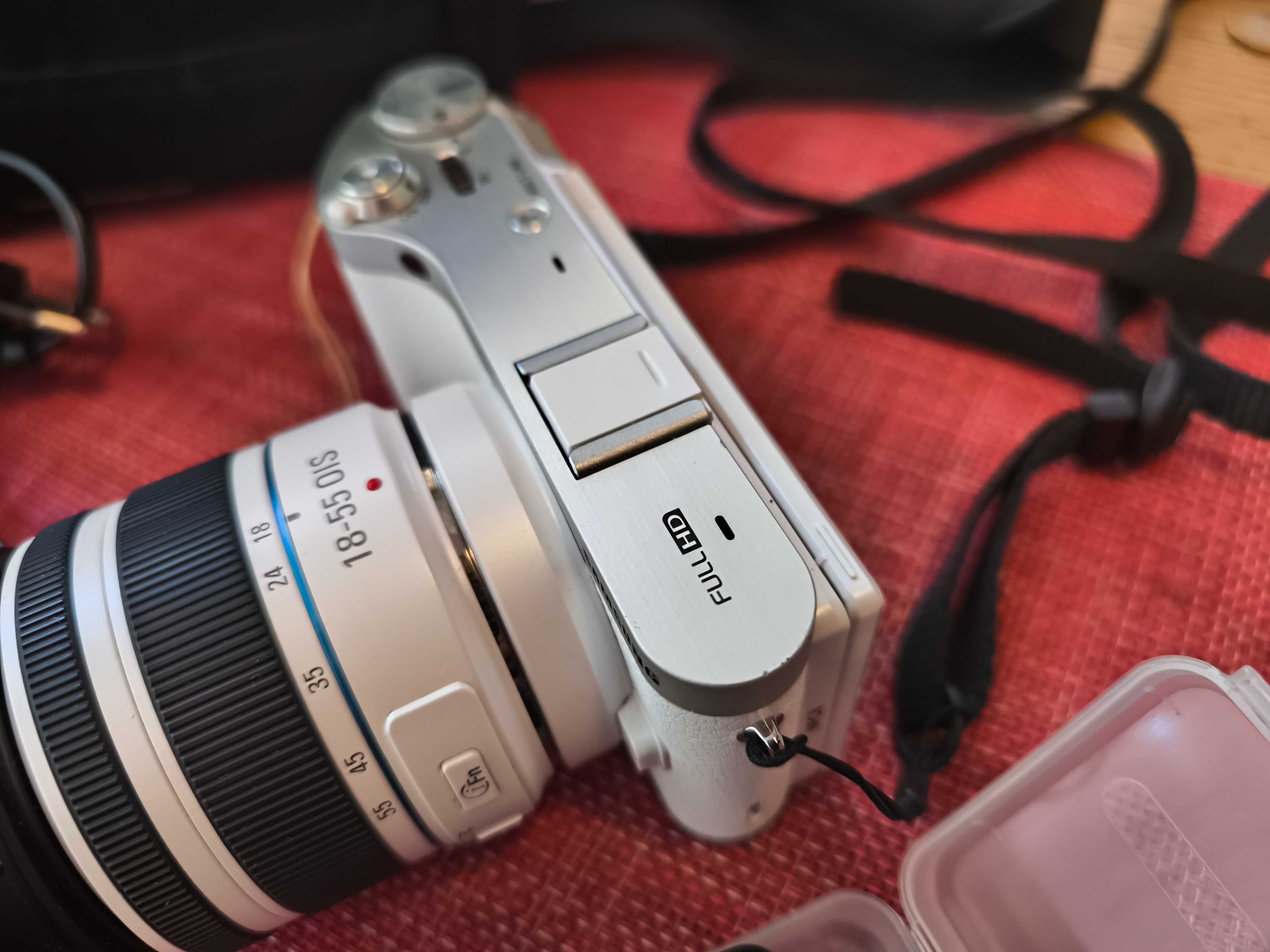 Фотоапарат камера Samsung NX300 като нов