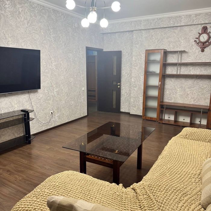 Golden House Продается 3 комнатная квартира ремонт Яккасарай