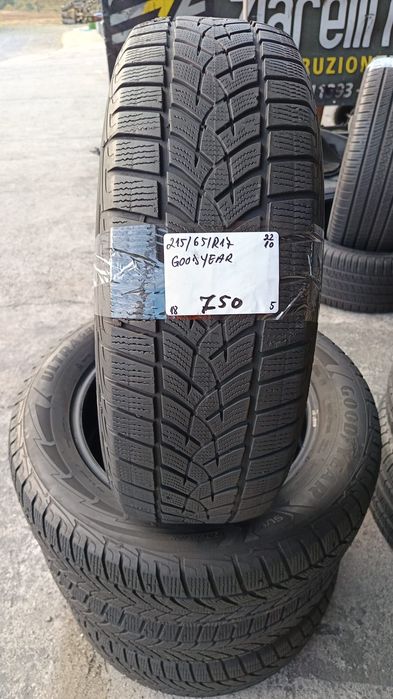 215 65 R 17 Goodyear iarna