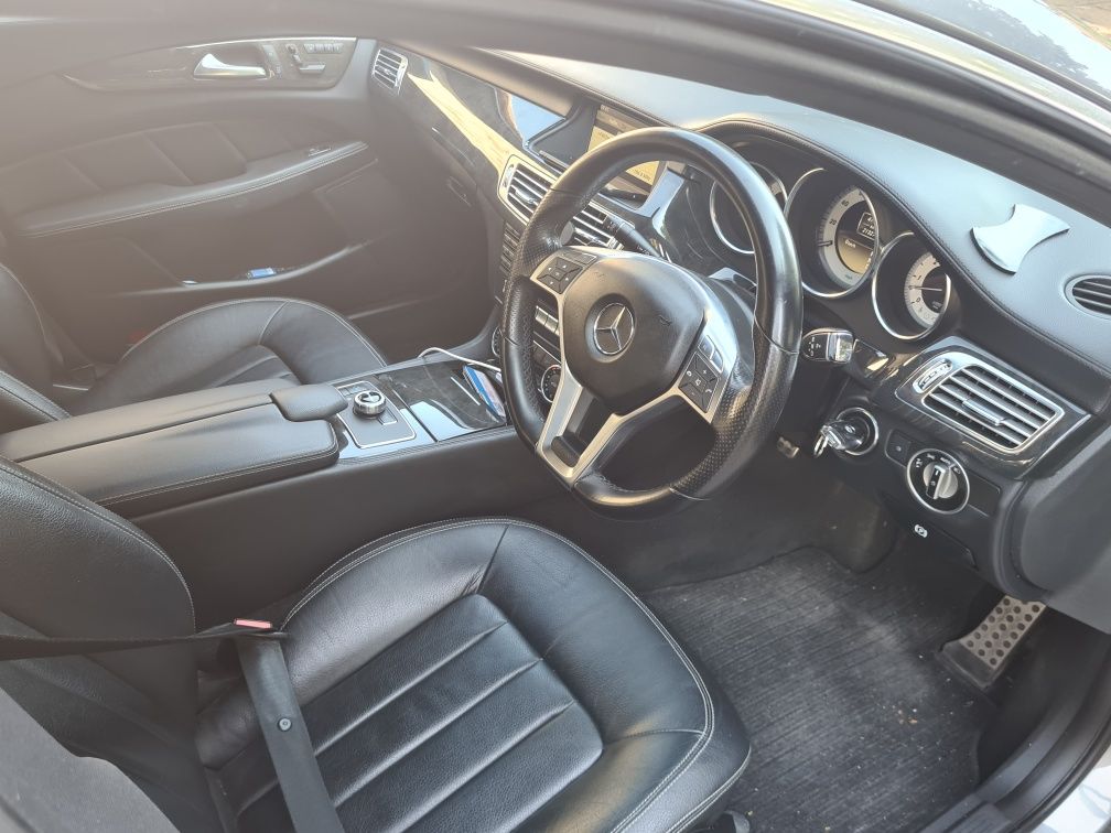 На части Мерцедес w218 Cls350 2012г.
