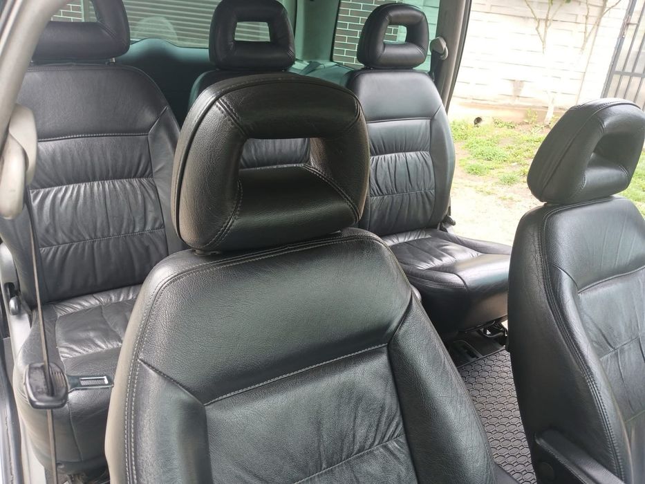 Vând Seat Alhambra 1.9   131