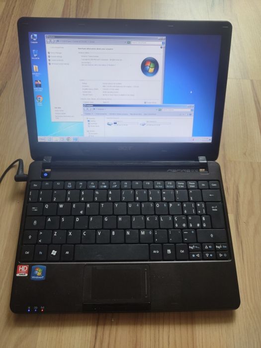 Mini laptop Acer Aspire One AO 722