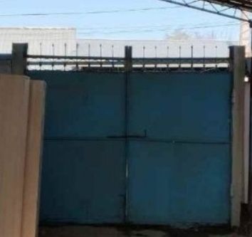 Дарвоза сотилади