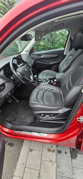 Borgward BX5 2.0 T benzina automat 7T 224 cp AWD