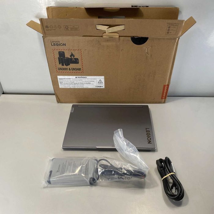 Lenovo Legion 5 16IRX9 16" i9-14900HX 1TB RTX 4060 64GB 1TB 3 Cicluri