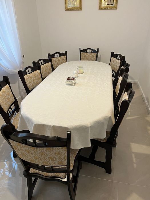 Masa lemn masiv + 10 scaune