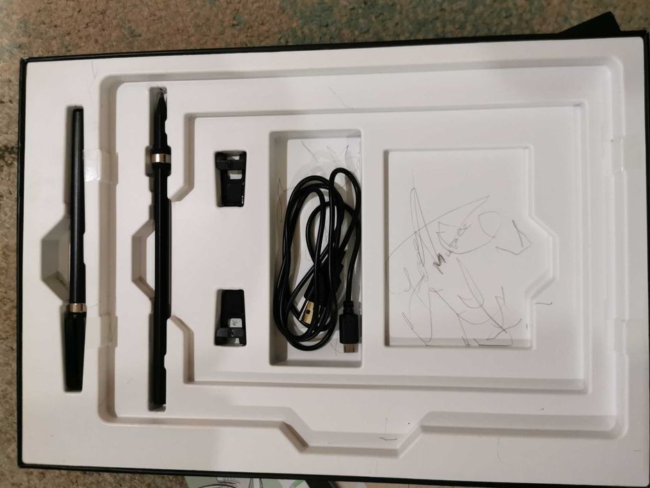 Графичен таблет the Slate 2+