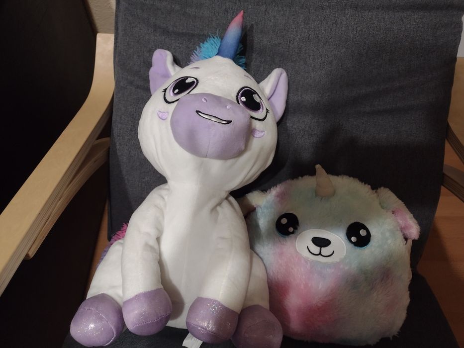 Vând poppit și / sau plușuri pentru copii