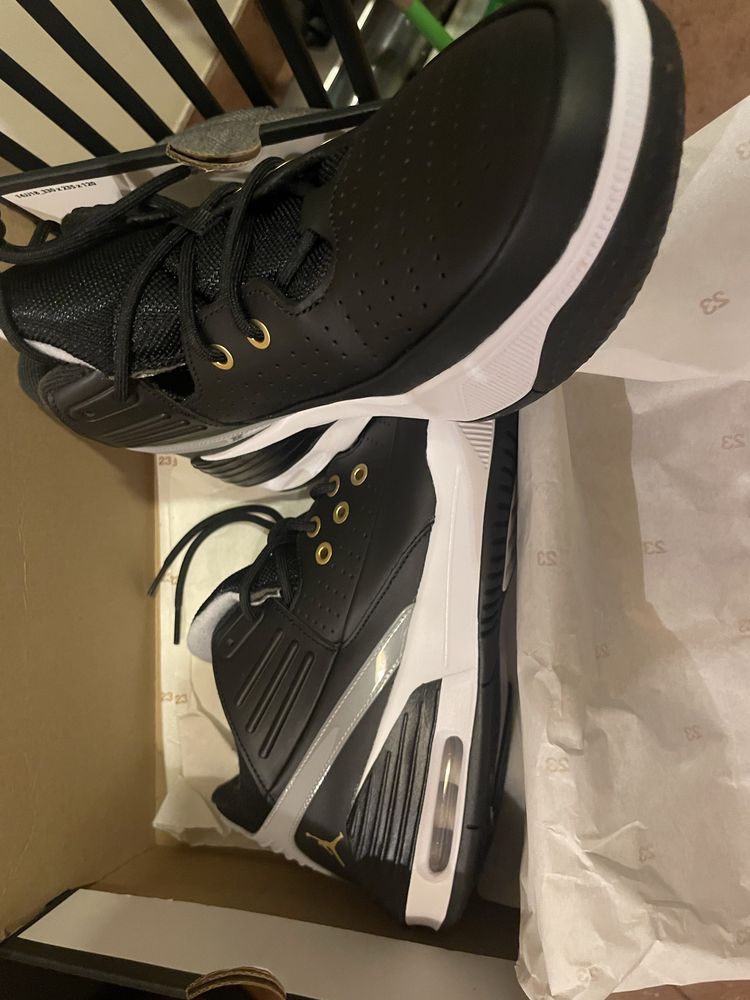 Nike Jordan Max Aura 5