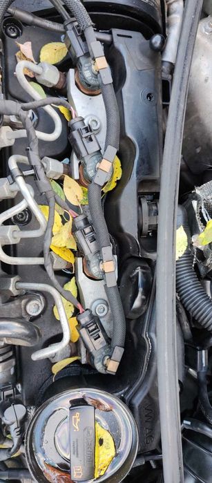 Дюзи VW Passat 7 kombi 2.0TDI - 03L 130 277J