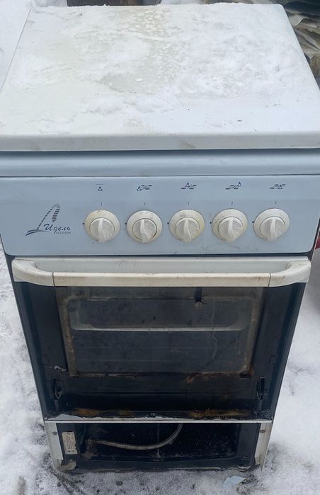 Продам газ плиту