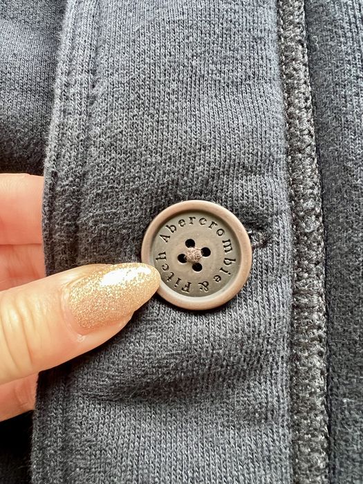 Яке на Abercrombie&Fitch