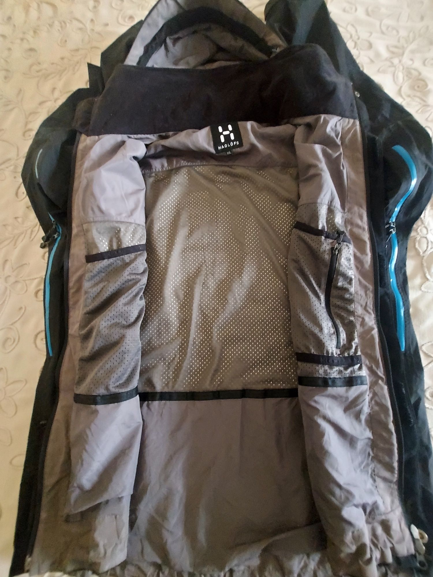 Туристическо яке Haglofs goretex размер XXL