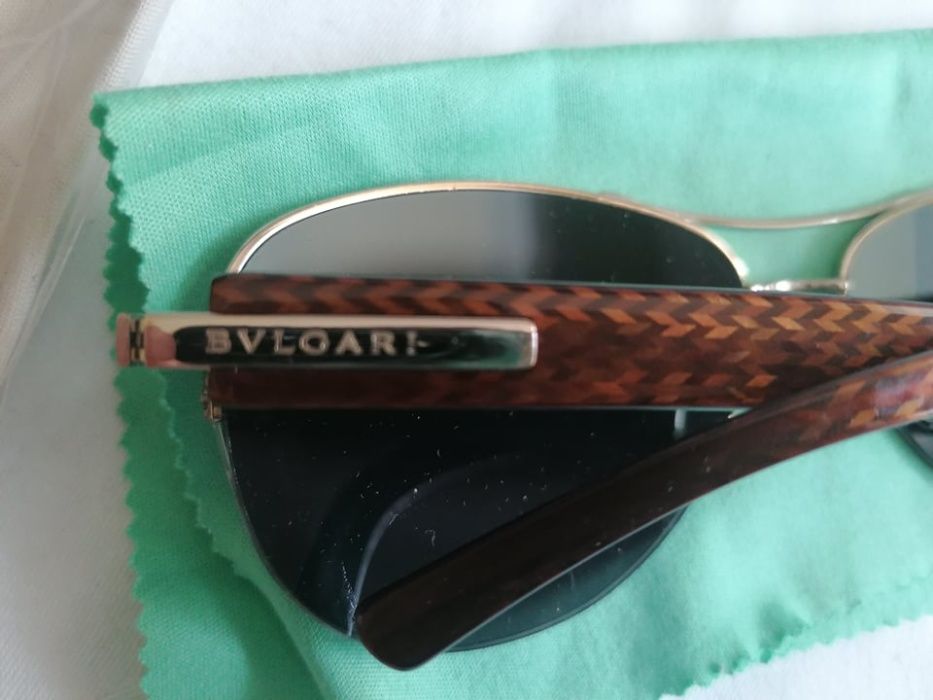 Нови Rey Ban, MK, Louis Vuitton, Bvlgari