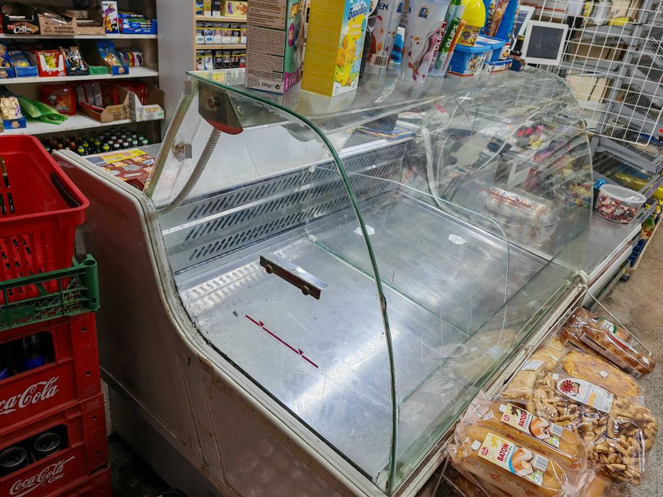 продавам хладилна витрина- хоризонтална